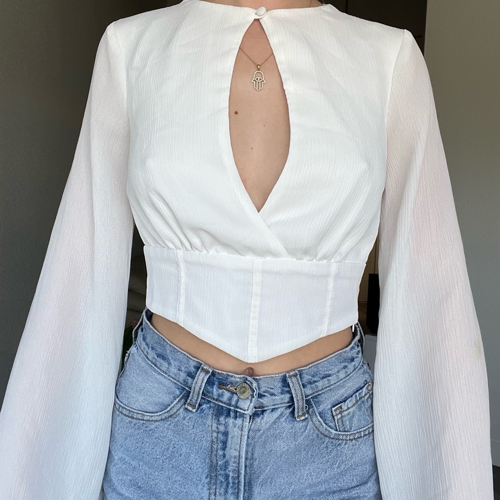 Tiger Mist White Bell Sleeve Crop Blouse
